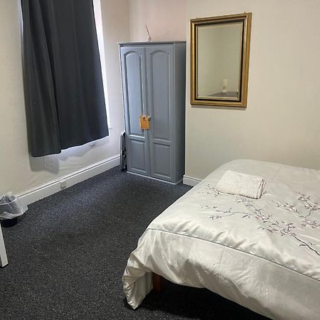 Pc House Hotell Leicester Exteriör bild